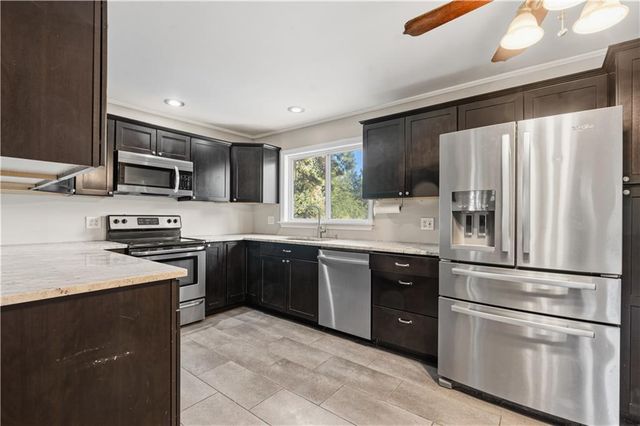 5600 Topping Avenue, Kansas City, MO 64129