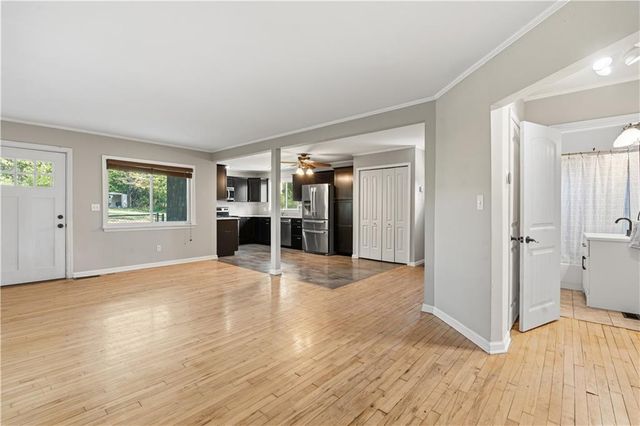 5600 Topping Avenue, Kansas City, MO 64129