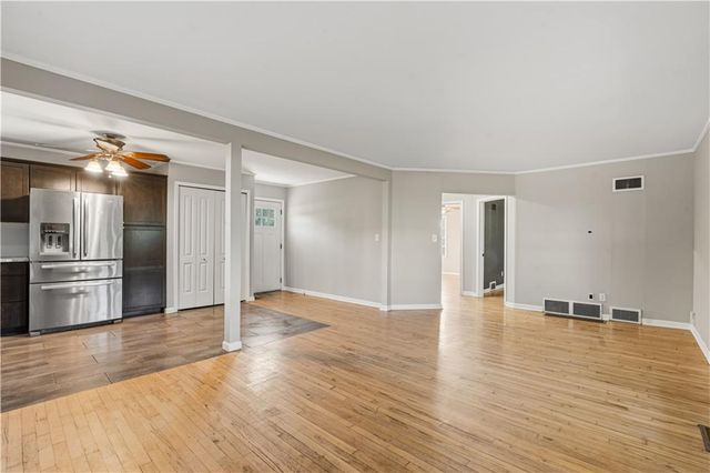5600 Topping Avenue, Kansas City, MO 64129