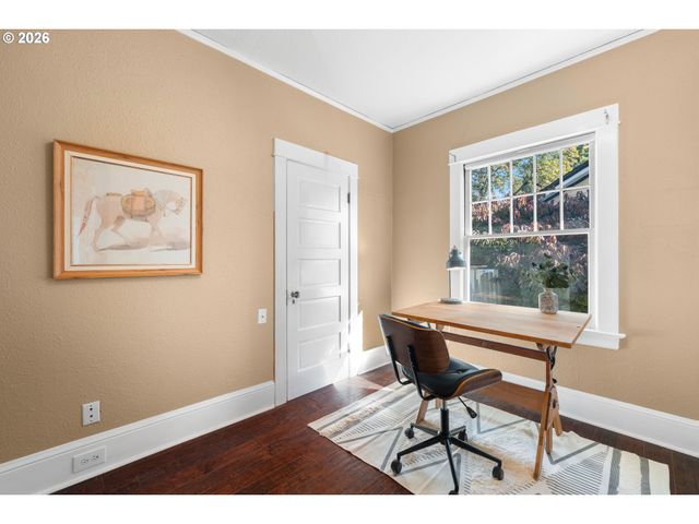 1727 N WINCHELL St, Portland, OR 97217