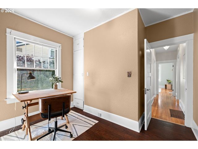 1727 N WINCHELL St, Portland, OR 97217
