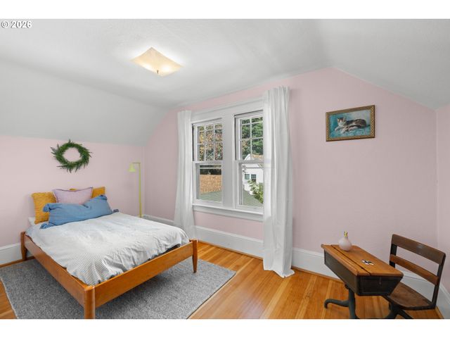 1727 N WINCHELL St, Portland, OR 97217