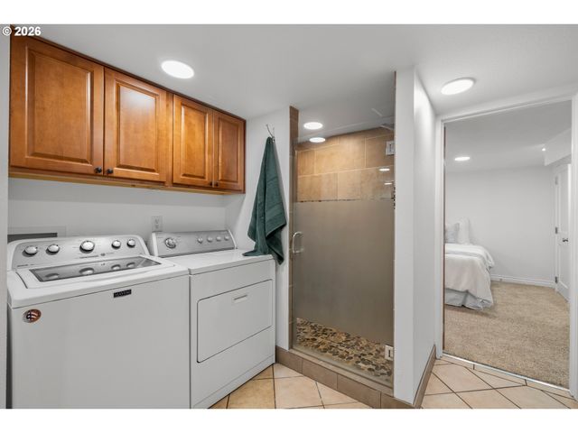 1727 N WINCHELL St, Portland, OR 97217