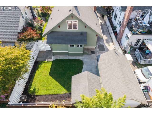 1727 N WINCHELL St, Portland, OR 97217