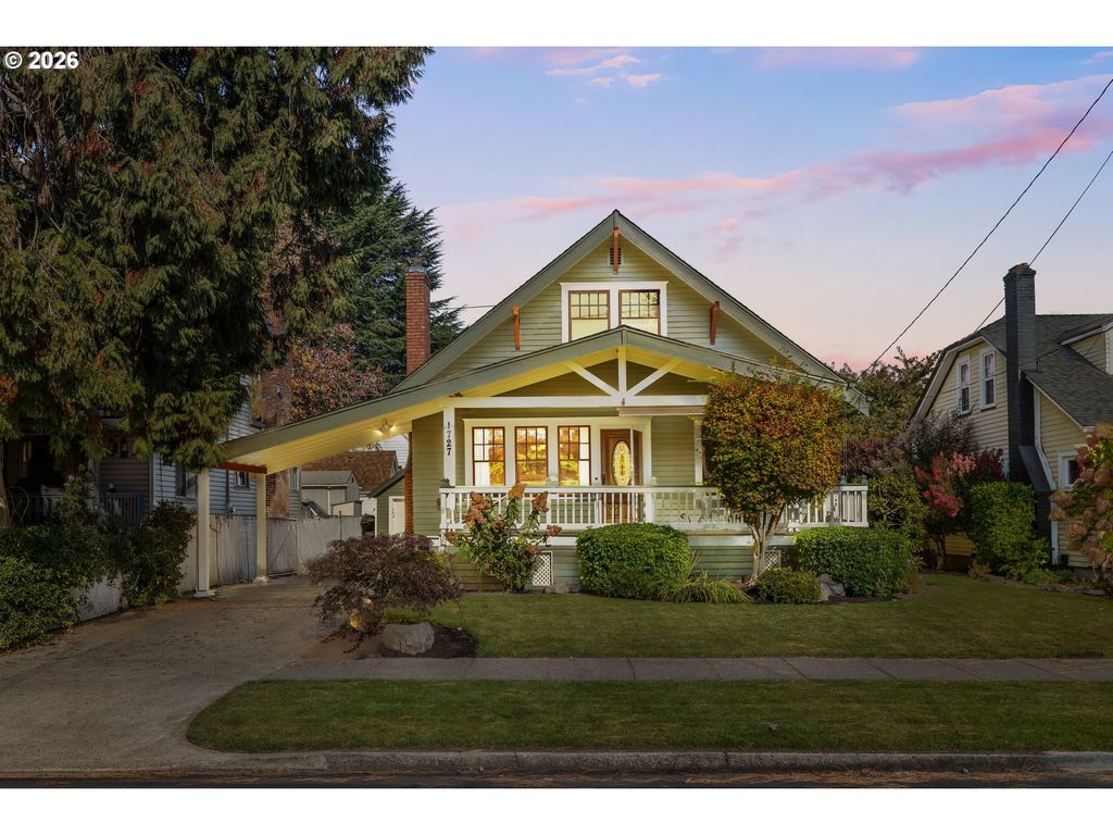 1727 N WINCHELL St, Portland, OR 97217