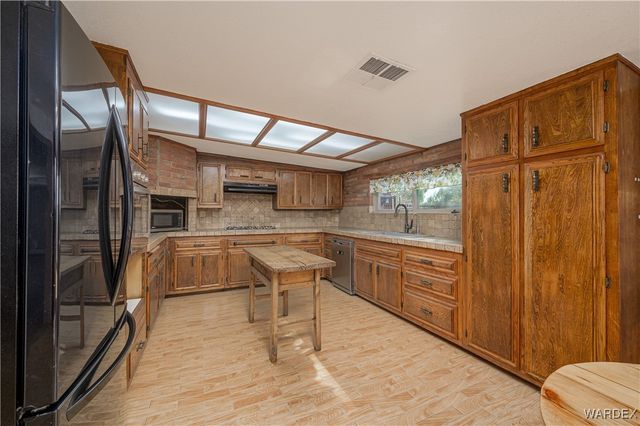 8893 S Calle Del Media, Mohave Valley, AZ 86440