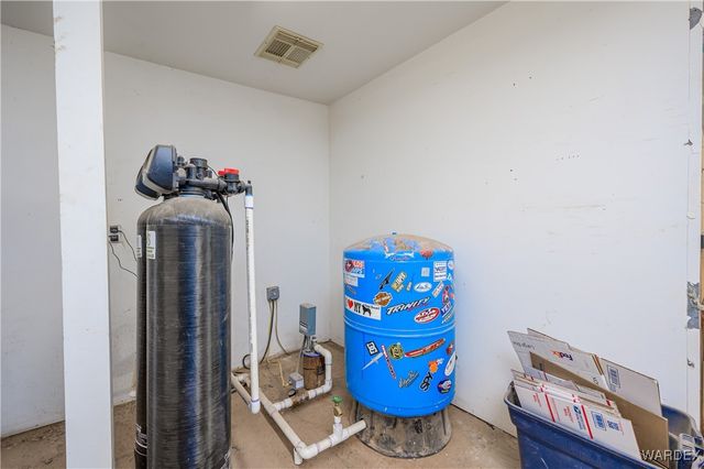 8893 S Calle Del Media, Mohave Valley, AZ 86440