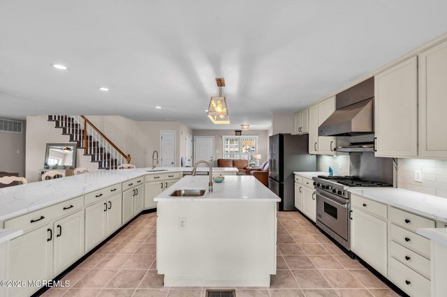 1931 Seaman Court, Toms River, NJ 08753