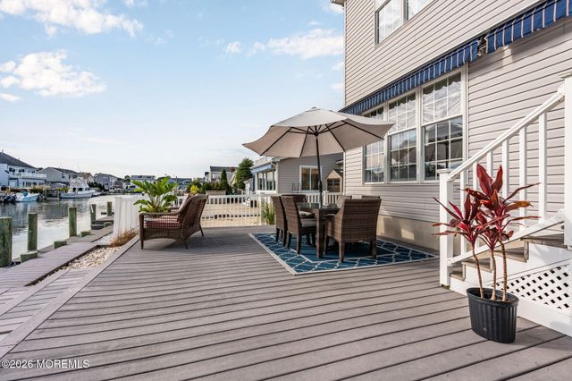 1931 Seaman Court, Toms River, NJ 08753