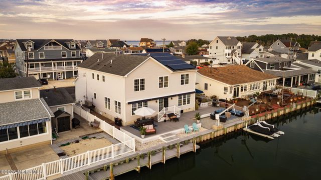 1931 Seaman Court, Toms River, NJ 08753
