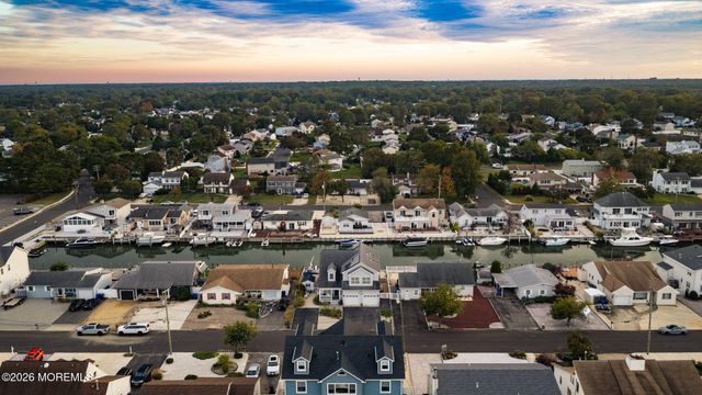 1931 Seaman Court, Toms River, NJ 08753