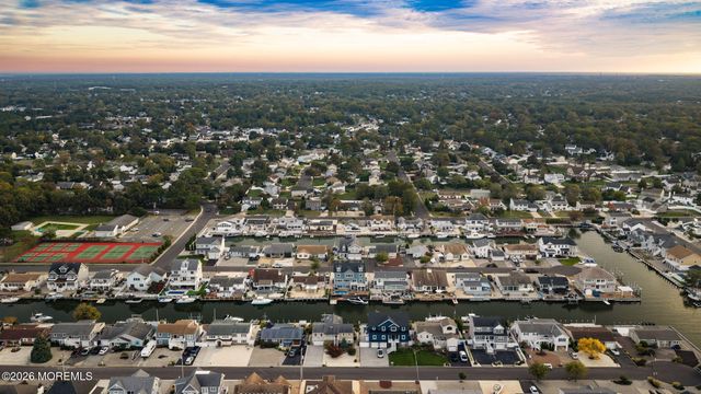 1931 Seaman Court, Toms River, NJ 08753