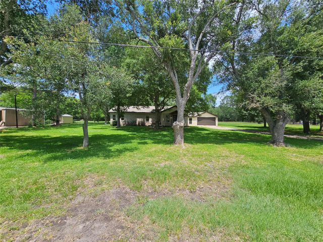 459 Live Oak Road, Wharton, TX 77488