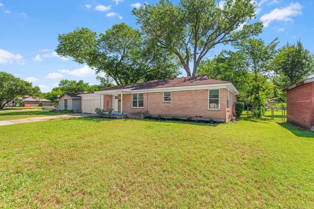 2816 Rosebud Lane, Richland Hills, TX 76118