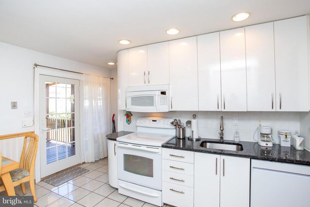 48 HERSHEL ST, Feasterville Trevose, PA 19053