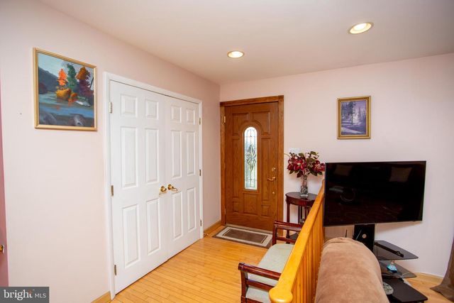 48 HERSHEL ST, Feasterville Trevose, PA 19053