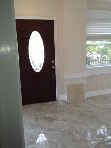 3001 3RD AVENUE N, St Petersburg, FL 33713