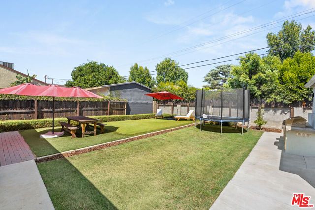 6538 De Celis Place, Los Angeles, CA 91406