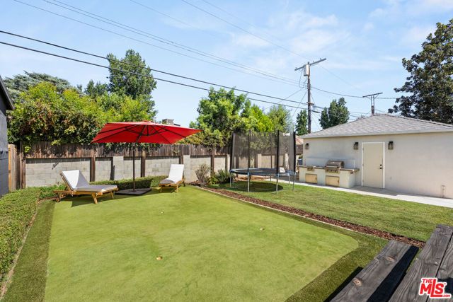 6538 De Celis Place, Los Angeles, CA 91406
