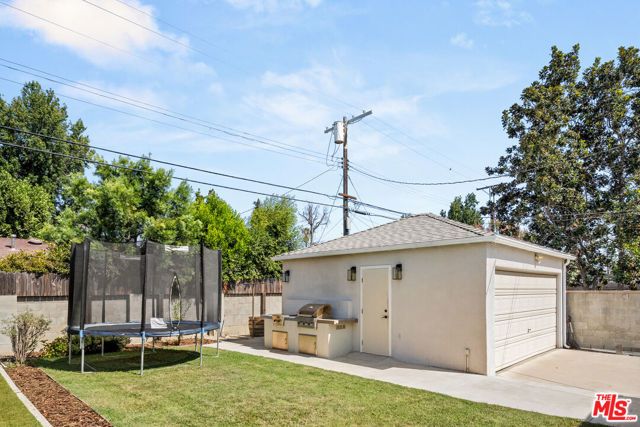 6538 De Celis Place, Los Angeles, CA 91406