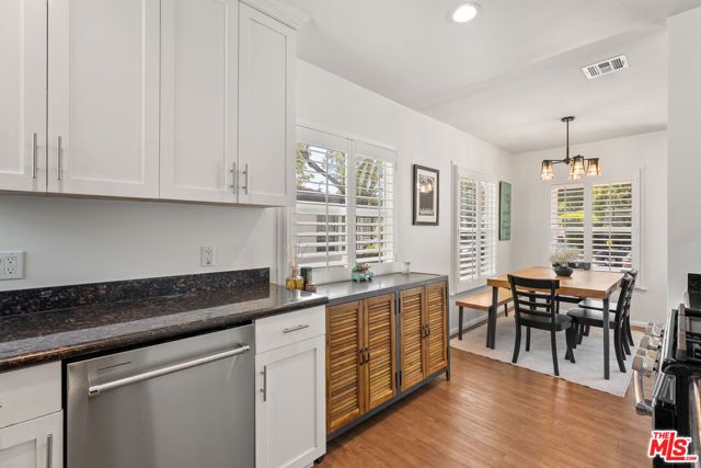 6538 De Celis Place, Los Angeles, CA 91406