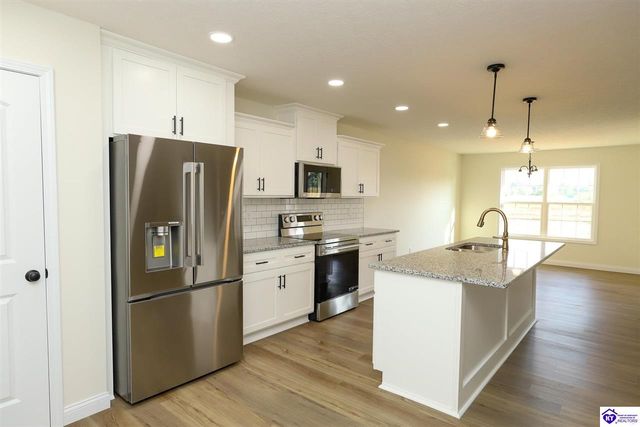 838 Otter Creek Road, Vine Grove, KY 40175