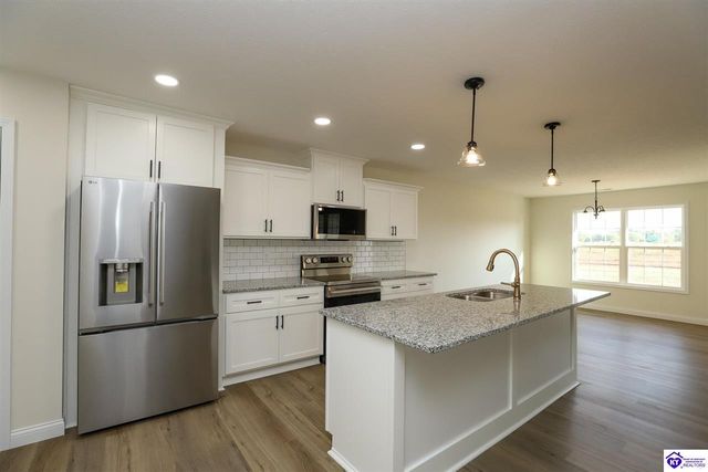 838 Otter Creek Road, Vine Grove, KY 40175