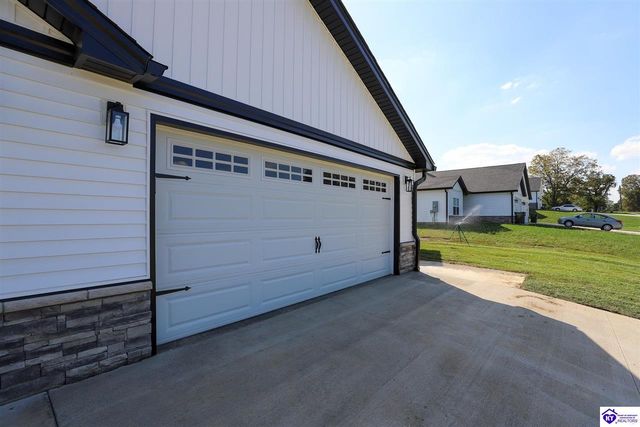 838 Otter Creek Road, Vine Grove, KY 40175