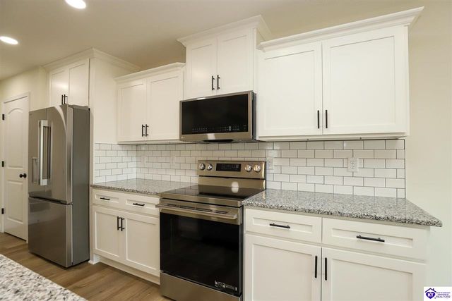 838 Otter Creek Road, Vine Grove, KY 40175