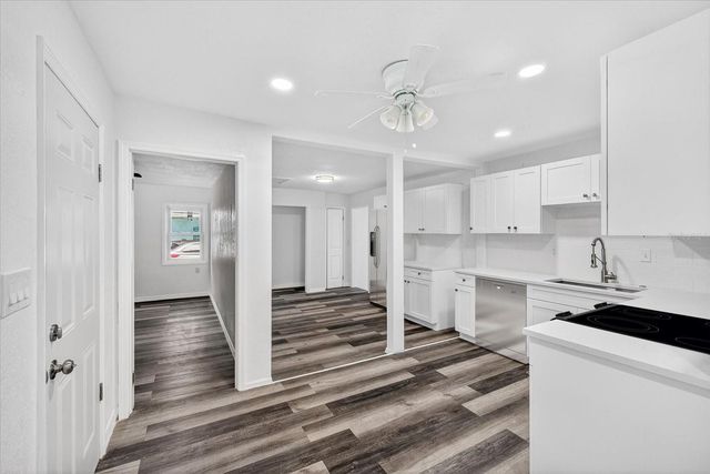 5801 MAGNOLIA STREET N, St Petersburg, FL 33703