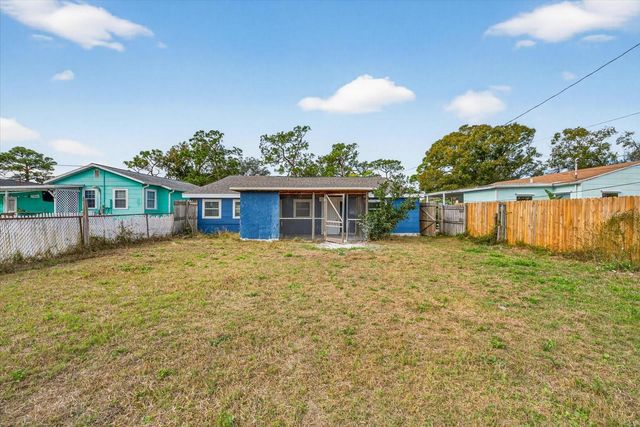 5801 MAGNOLIA STREET N, St Petersburg, FL 33703