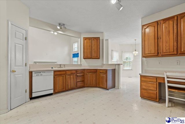 1374 Chandler Circle, Florence, SC 29505