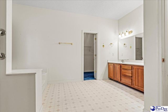1374 Chandler Circle, Florence, SC 29505