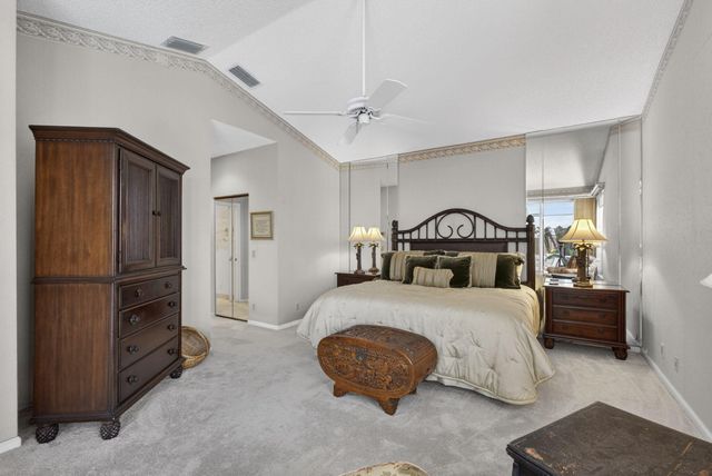 216 Eagleton Lake Boulevard, Palm Beach Gardens, FL 33418