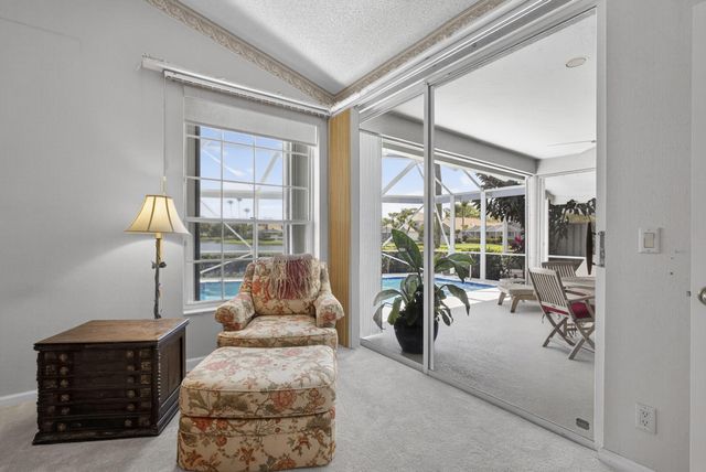 216 Eagleton Lake Boulevard, Palm Beach Gardens, FL 33418