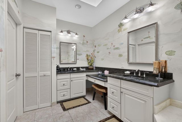 216 Eagleton Lake Boulevard, Palm Beach Gardens, FL 33418