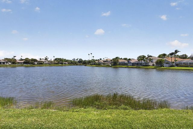 216 Eagleton Lake Boulevard, Palm Beach Gardens, FL 33418