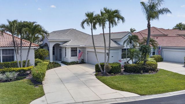 216 Eagleton Lake Boulevard, Palm Beach Gardens, FL 33418