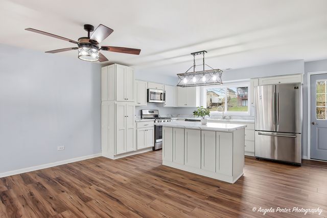 5205 N Lake Street, Mchenry, IL 60050