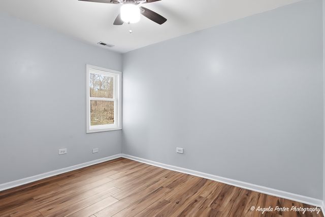 5205 N Lake Street, Mchenry, IL 60050