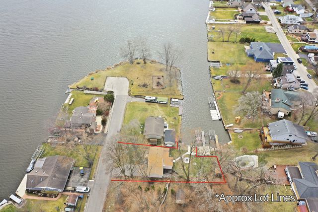 5205 N Lake Street, Mchenry, IL 60050