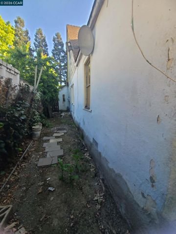 433 Gilger Ave, Martinez, CA 94553