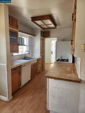 433 Gilger Ave, Martinez, CA 94553
