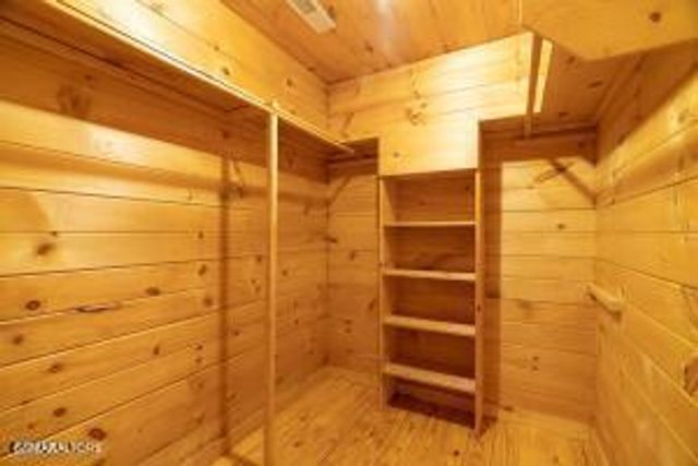 1120 Sharp Road, Sevierville, TN 37876