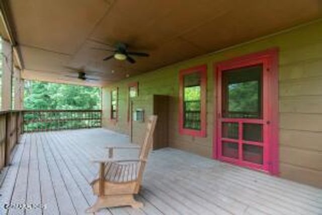 1120 Sharp Road, Sevierville, TN 37876