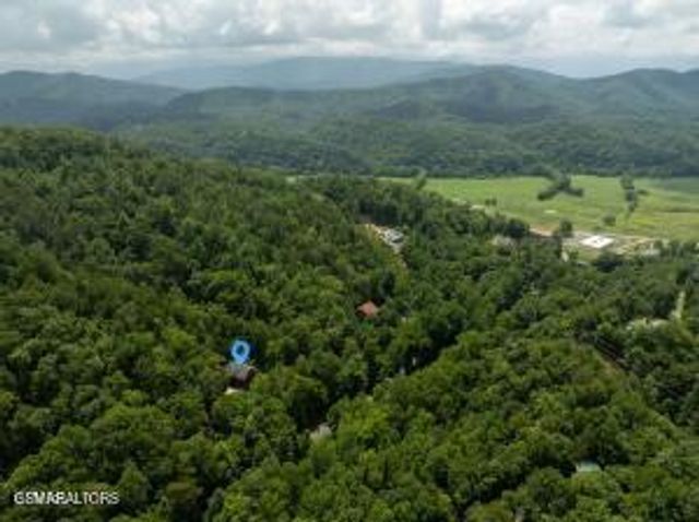 1120 Sharp Road, Sevierville, TN 37876