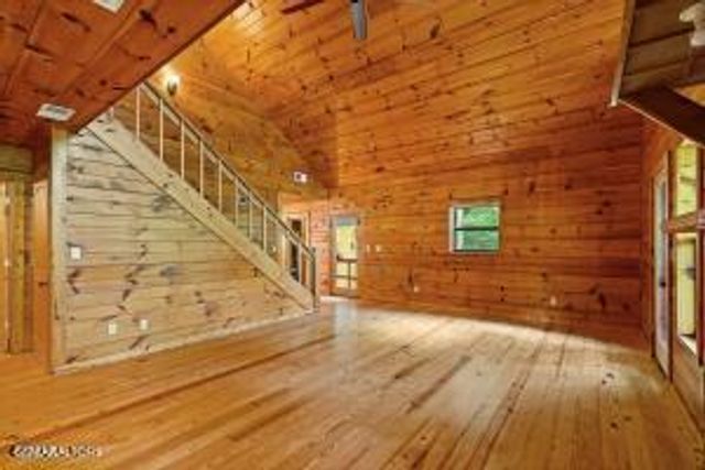 1120 Sharp Road, Sevierville, TN 37876