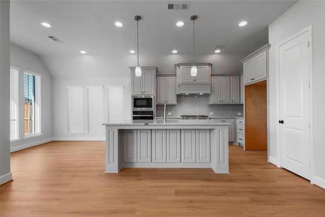 1824 Buckeye Lane, Mansfield, TX 76063