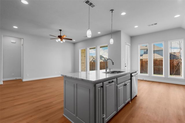 1824 Buckeye Lane, Mansfield, TX 76063