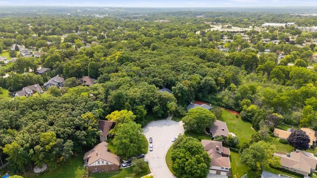 5377 S 48th STREET, Greenfield, WI 53220